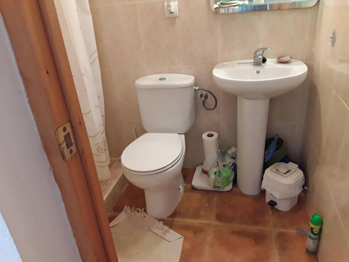 2-Bed Apartment - Sleeps 3 - Parking - Near Albox Buitenkant foto